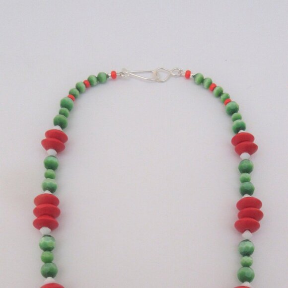 PRICE DROP! Handmade Christmas Necklace Earrings Sterng Clasp - Picture 2 of 2